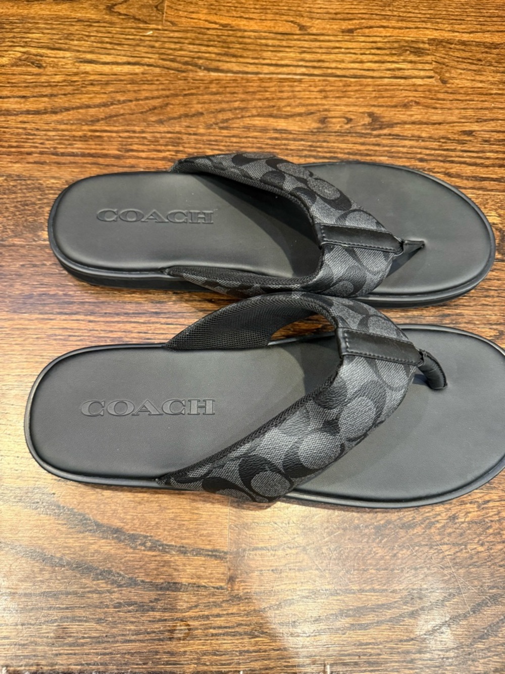 New Coach Men's Black Signature Pattern Toe Flip Flop Sandal G4921 - Picture 3 of 5
